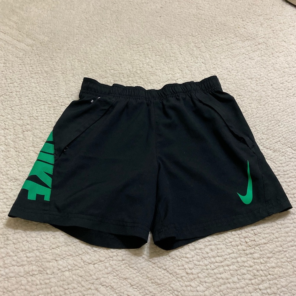 Black dri fit Nike shorts with pockets